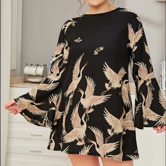 Dresses & Skirts - Boho Plus Size Bird Tropical Crane Print Flounce Sleeve Dress BLACK